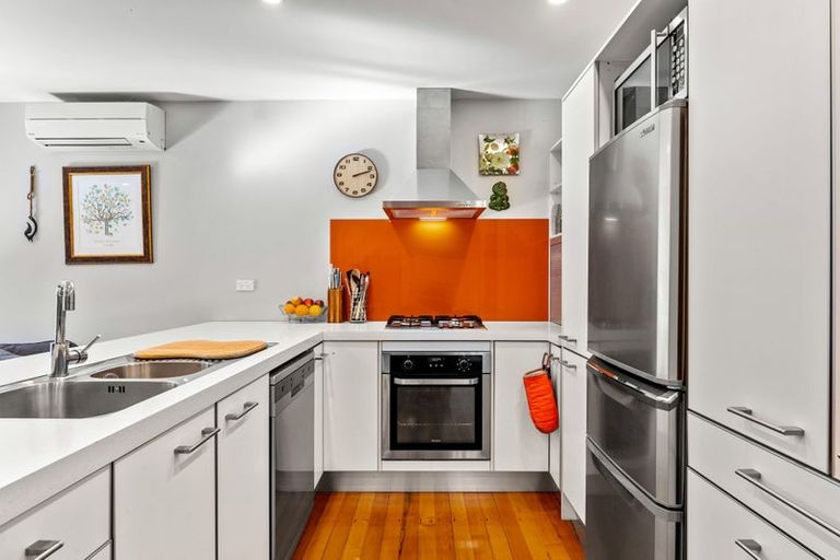 Photo of property in 14 Rosecamp Road, Beach Haven, Auckland, 0626