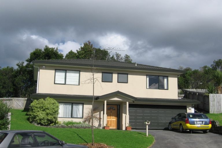 Photo of property in 12 Ryden Place, Glen Eden, Auckland, 0602