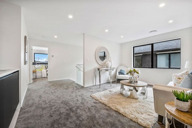 Photo of property in 13 Downpatrick Drive, Flat Bush, Auckland, 2019