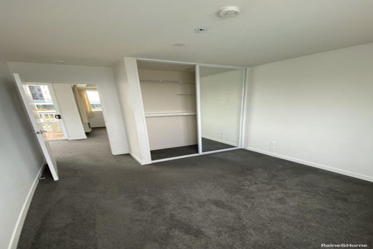 Photo of property in 12 Maunganui Road, Mount Maunganui, 3116