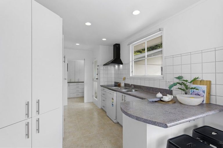 Photo of property in 5 Picasso Grove, Belmont, Lower Hutt, 5010