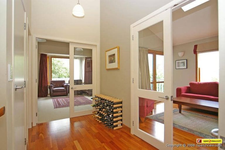 Photo of property in 365 Willis Street, Mount Cook, Wellington, 6011