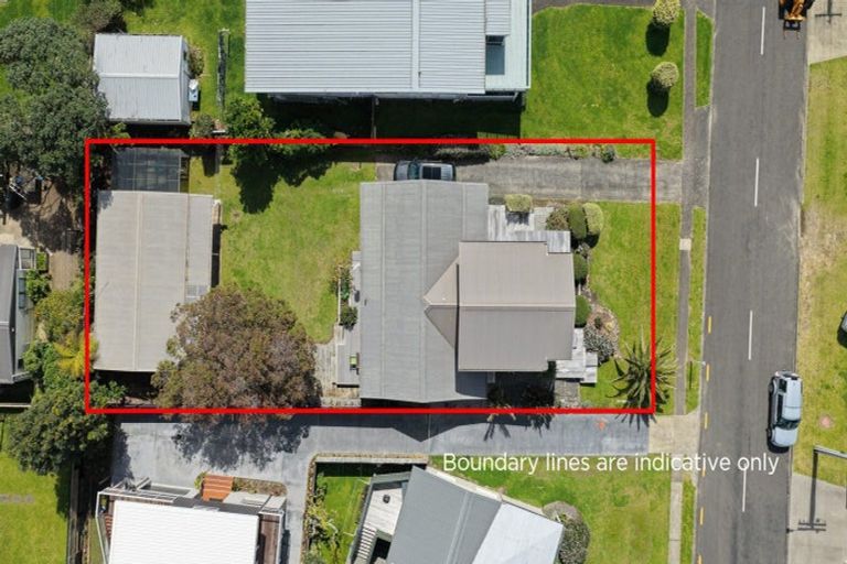 Photo of property in 107 Pohutukawa Crescent, Whangamata, 3620