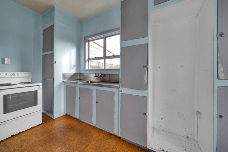 Photo of property in 12 Clive Street, Hawera, 4610
