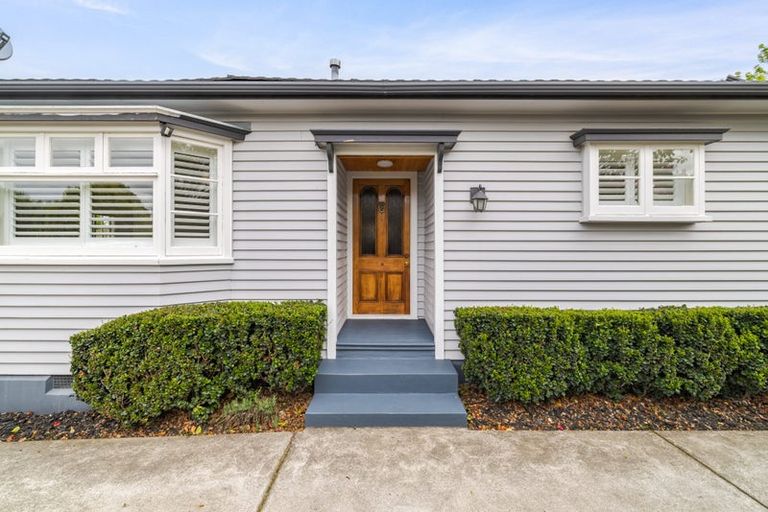 Photo of property in 15 Aorangi Road, Bryndwr, Christchurch, 8053