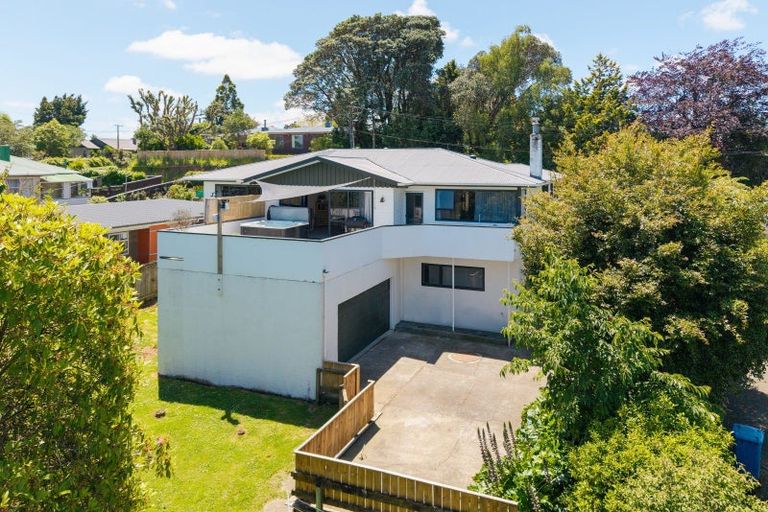 Photo of property in 4 Hillview Terrace, Levin, 5510