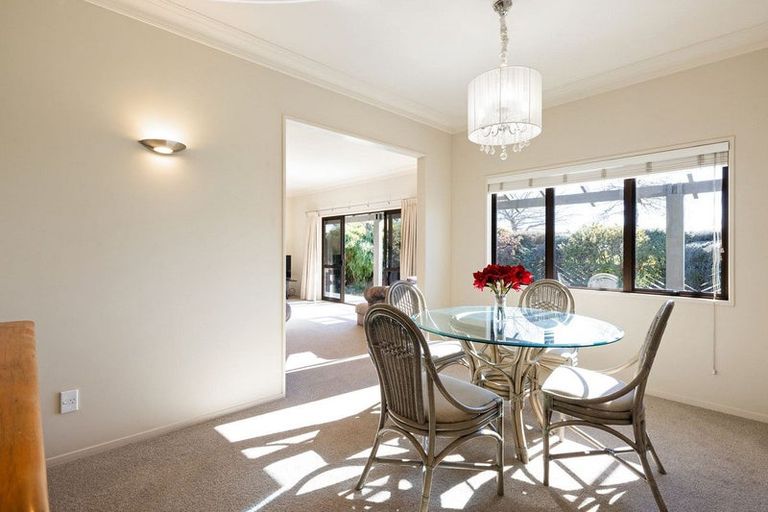 Photo of property in 51 Taylor Street, Cambridge, 3434