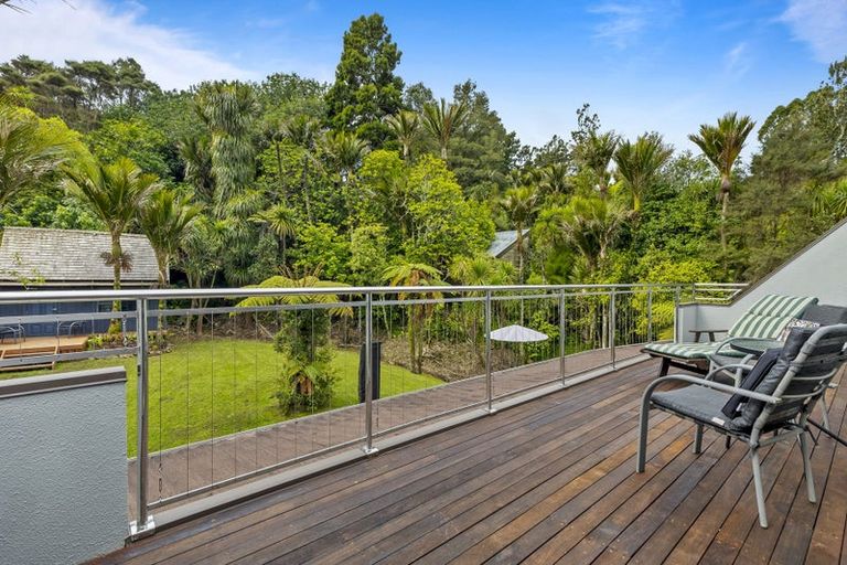 Photo of property in 14 Ngaio Road, Titirangi, Auckland, 0604