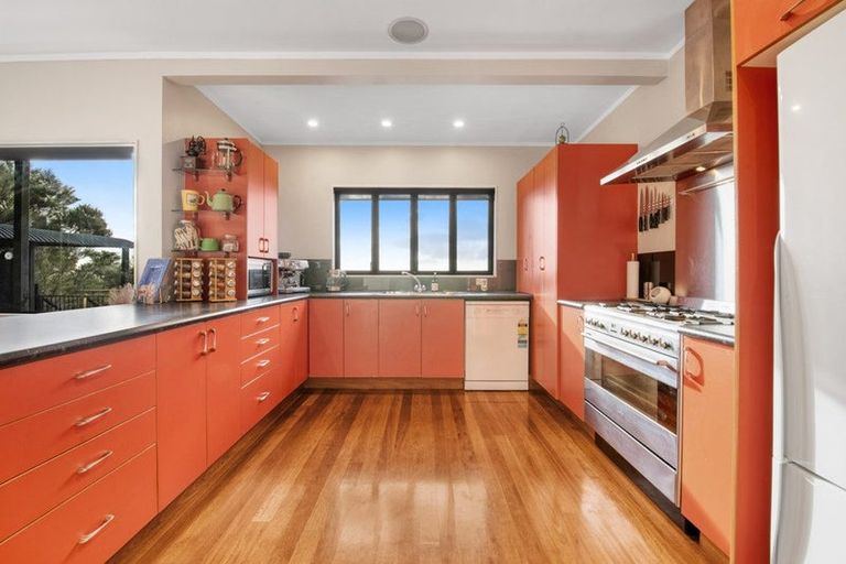 Photo of property in 854 Inland Road, Helensville, 0875