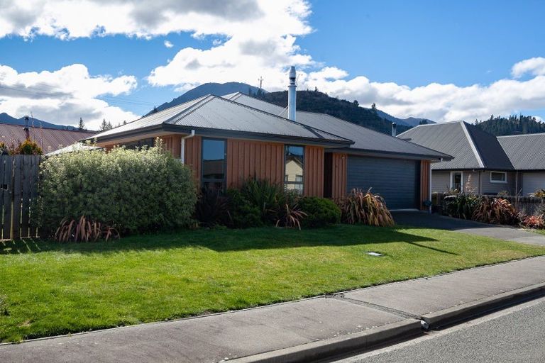 Photo of property in 6 Mount Charon Place, Hanmer Springs, 7334