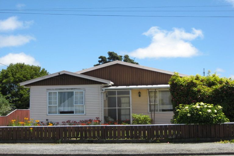 Photo of property in 140 Derby Street, Westport, 7825