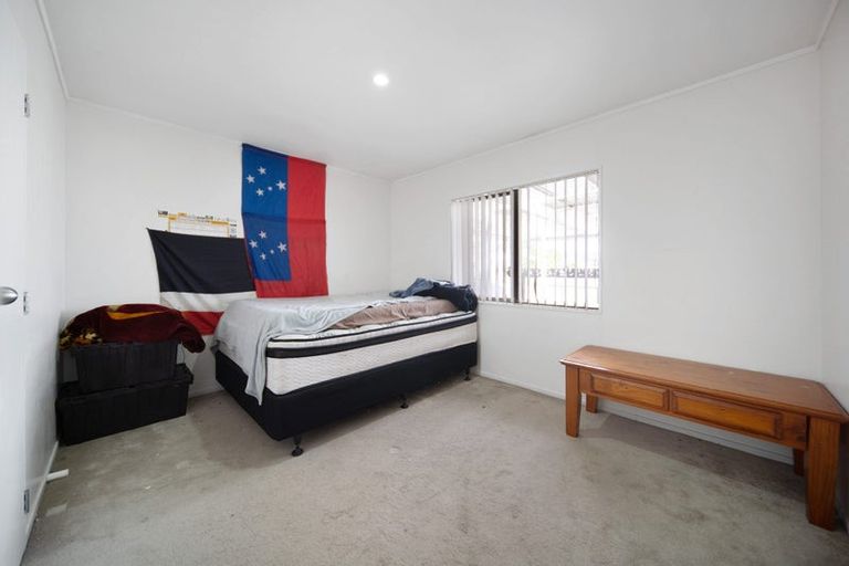 Photo of property in 178 Finlayson Avenue, Clendon Park, Auckland, 2103