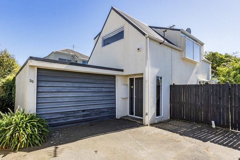 Photo of property in 30 Coles Place, St Albans, Christchurch, 8014