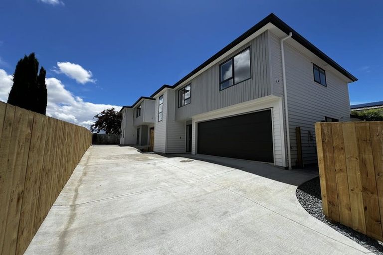 Photo of property in 7a Hinau Street, New Lynn, Auckland, 0600