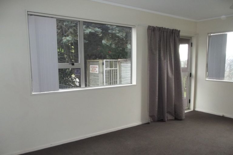 Photo of property in 126u3 Redwood Avenue, Tawa, Wellington, 5028