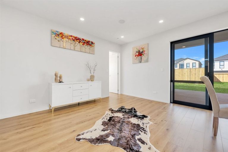 Photo of property in 41 Drumconnell Drive, Flat Bush, Auckland, 2019