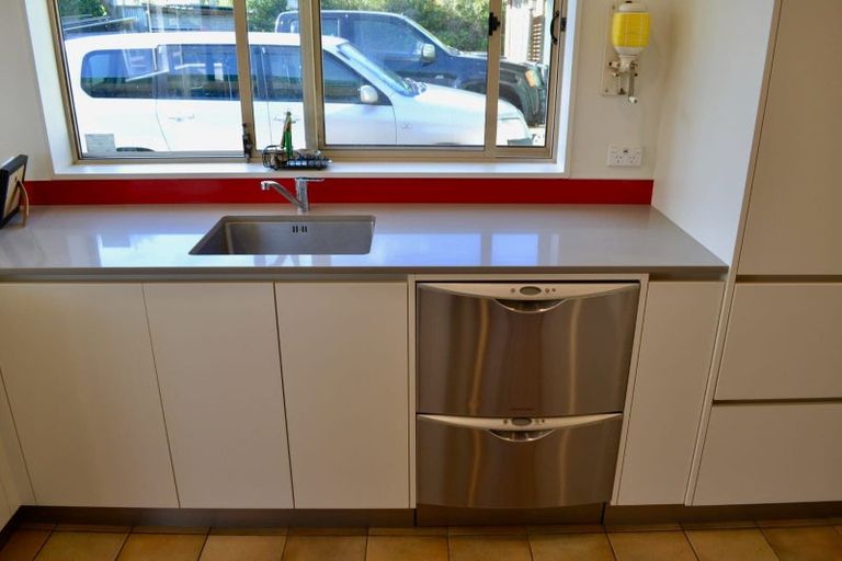 Photo of property in 74 Tarrant Road, Helensville, 0875