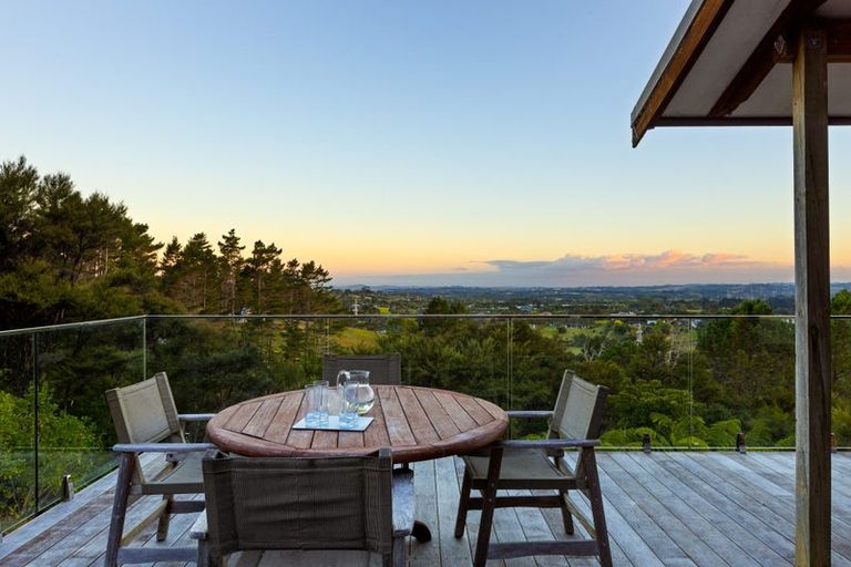 Photo of property in 45 Pinetone Road, Kumeu, 0892