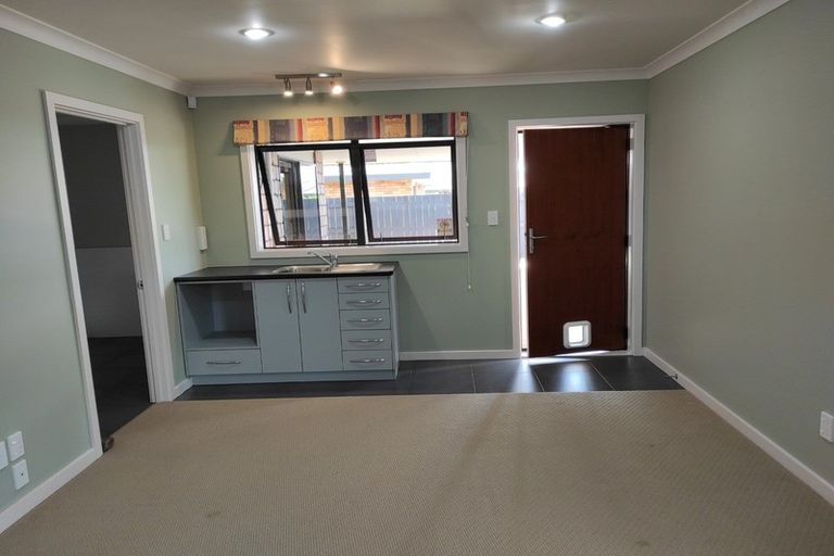 Photo of property in 65 Peter Hall Drive, Kelvin Grove, Palmerston North, 4414