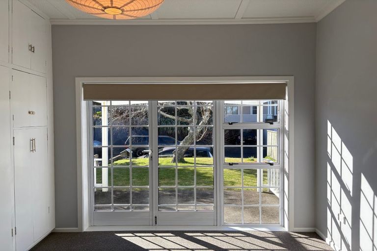 Photo of property in 6 Henui Street, Strandon, New Plymouth, 4312