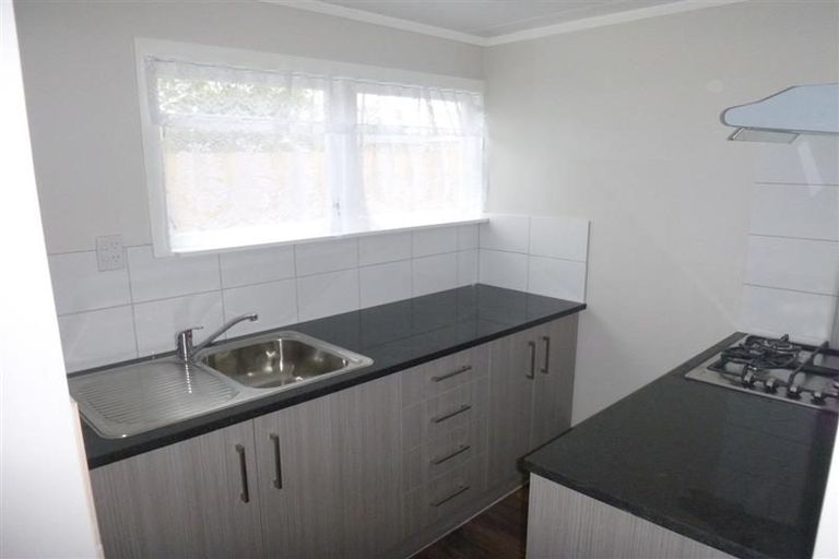 Photo of property in 43 Hallberry Road, Mangere East, Auckland, 2024