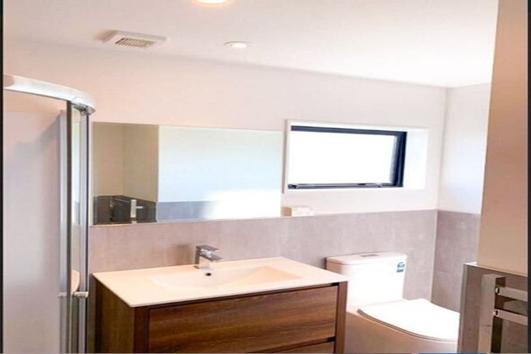 Photo of property in 66c Delta Avenue, New Lynn, Auckland, 0600