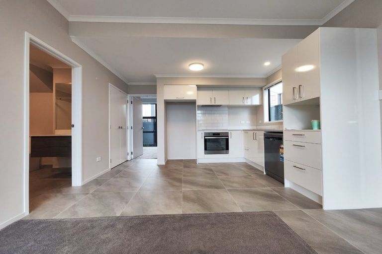 Photo of property in 14 Raranga Lane, Hobsonville, Auckland, 0616