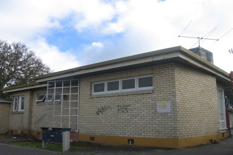 Photo of property in 83 Chelwood Street, Takaro, Palmerston North, 4412