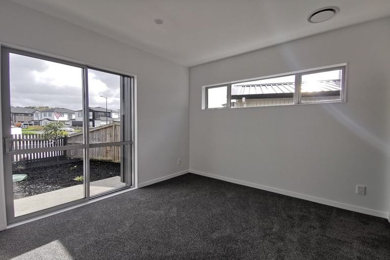 Photo of property in 45 Toanui Road, Hobsonville, Auckland, 0616