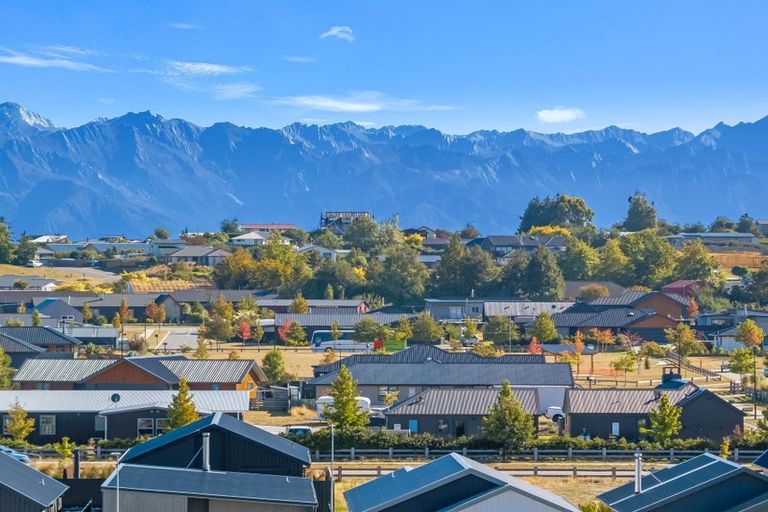 Photo of property in 8 Gillespie Street, Lake Hawea, 9382
