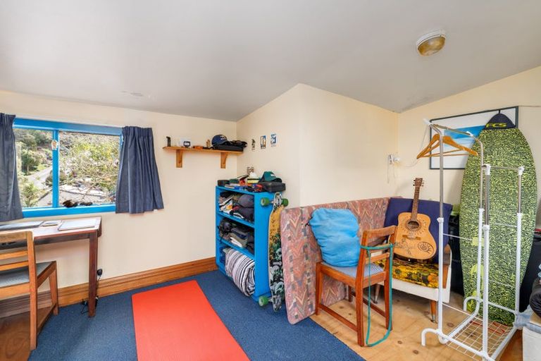 Photo of property in 24 Selwyn Road, Lyttelton, 8082