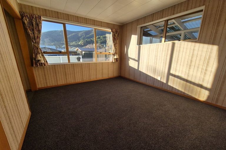 Photo of property in 21b Devon Street, Picton, 7220