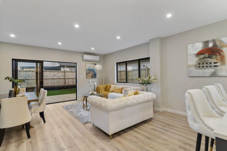 Photo of property in 80b Kahui Parade, Karaka, 2113