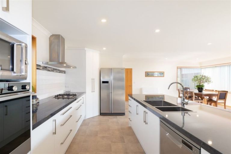 Photo of property in 36b Wades Avenue, Saint Martins, Christchurch, 8022