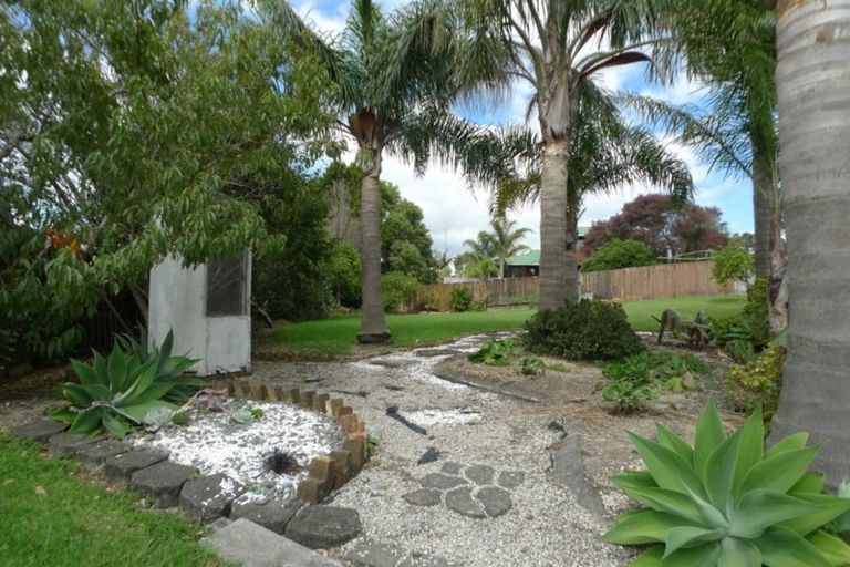 Photo of property in 71 Keegan Drive, Massey, Auckland, 0614