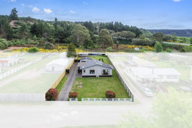 Photo of property in 16 Wairau Avenue, Waitahanui, Taupo, 3378