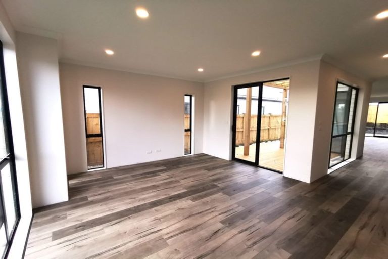 Photo of property in 41 Myland Drive, Hobsonville, Auckland, 0616