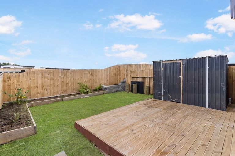 Photo of property in 5b Poruru Close, Papakura, 2110