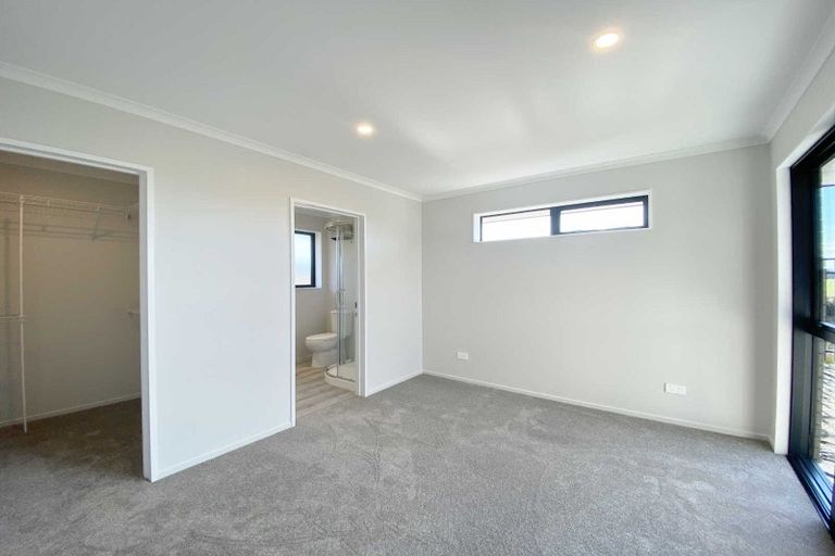 Photo of property in 30 Ellmers Street, Woodend, 7691