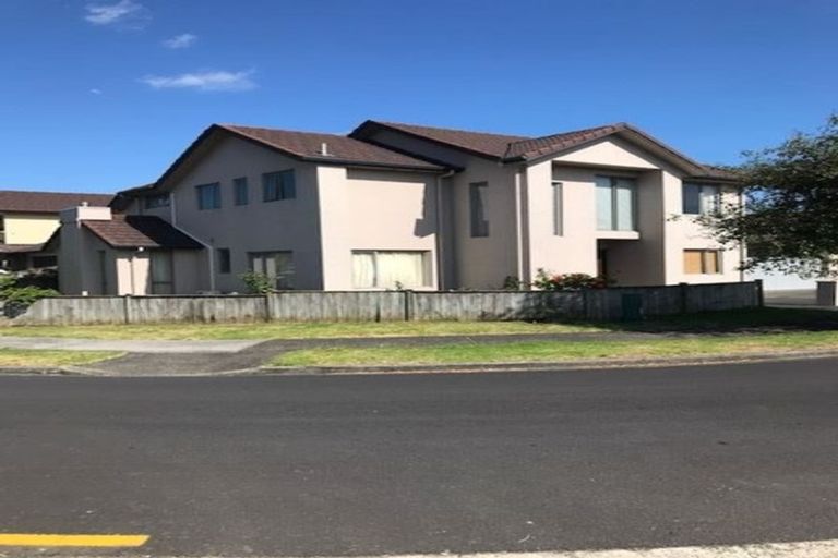 Photo of property in 19 Cambrian Crescent, Flat Bush, Auckland, 2016