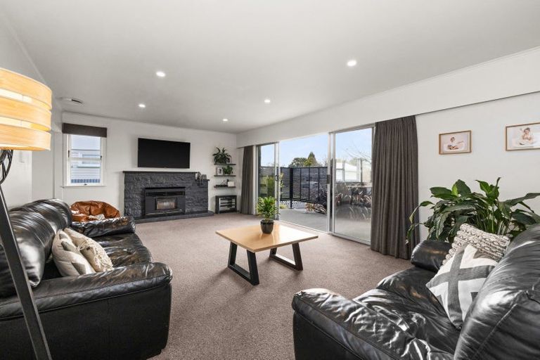 Photo of property in 54 Upham Street, Havelock North, 4130