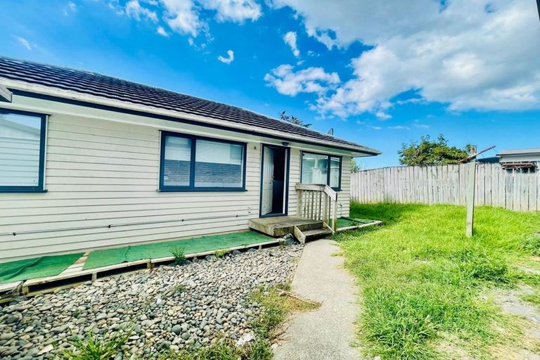 Photo of property in 27 Antrim Crescent, Otara, Auckland, 2023