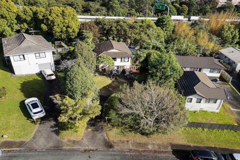 Photo of property in 40 Holmes Drive South, Massey, Auckland, 0614