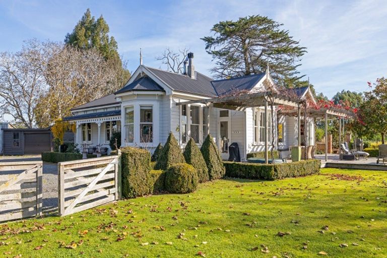 Photo of property in 82 Mckinstry Avenue, Te Ore Ore, Masterton, 5886