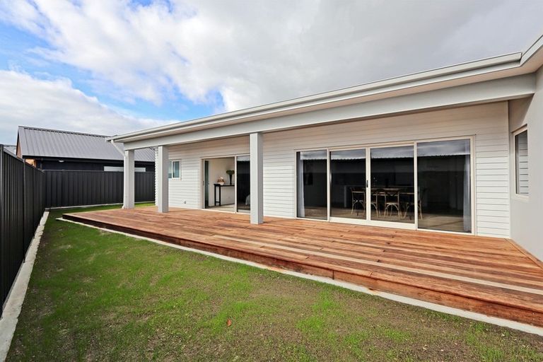 Photo of property in 9 Rich Rise, Havelock North, 4130