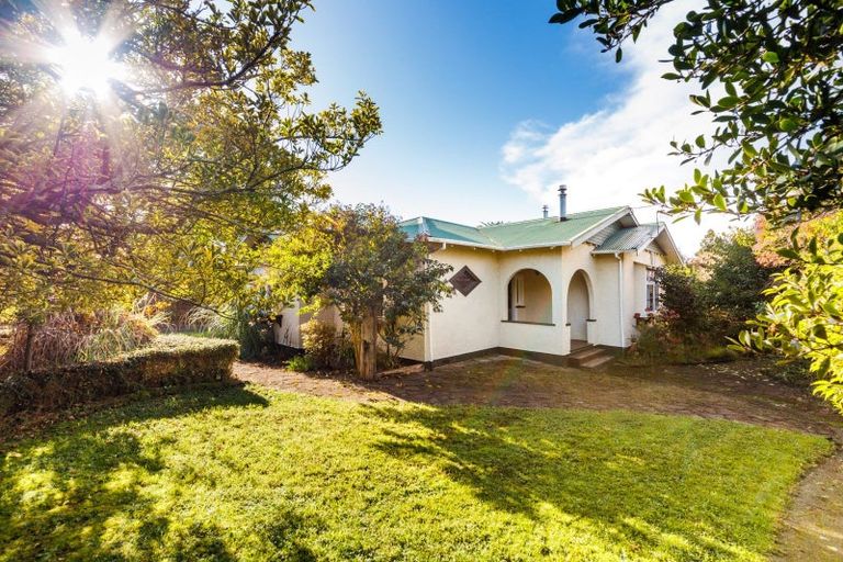 Photo of property in 47 Station Road, Marton, 4710