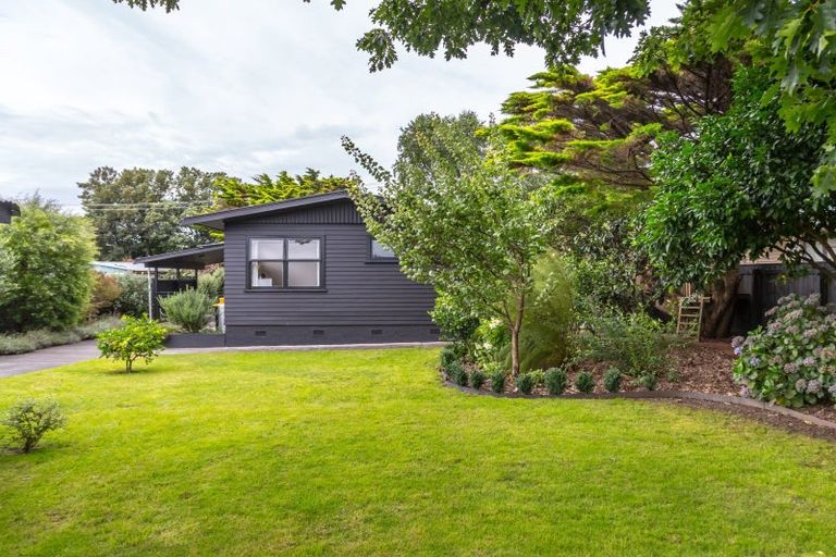 Photo of property in 53 Brandon Street, Featherston, 5710