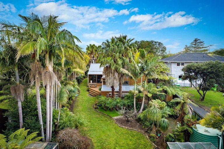 Photo of property in 43 Pohutukawa Road, Whenuapai, Auckland, 0618