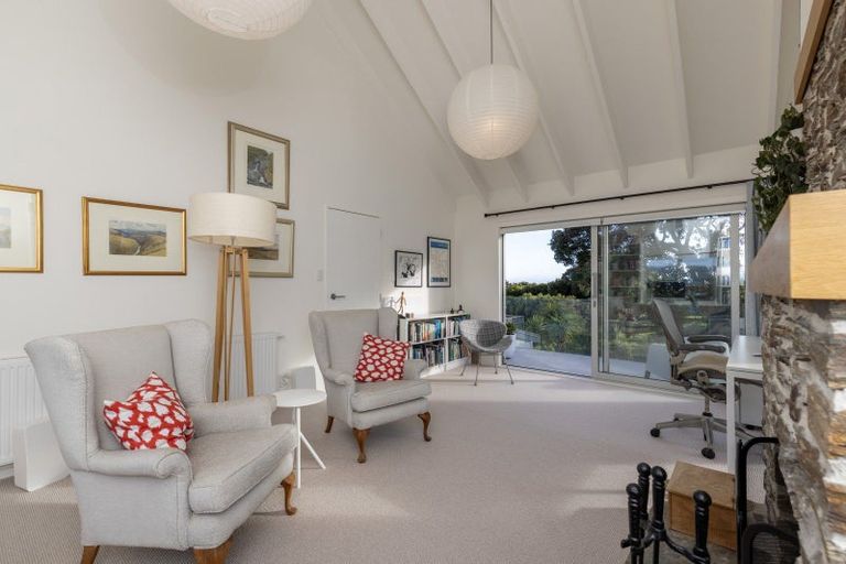 Photo of property in 5 Wharemauku Road, Raumati Beach, Paraparaumu, 5032