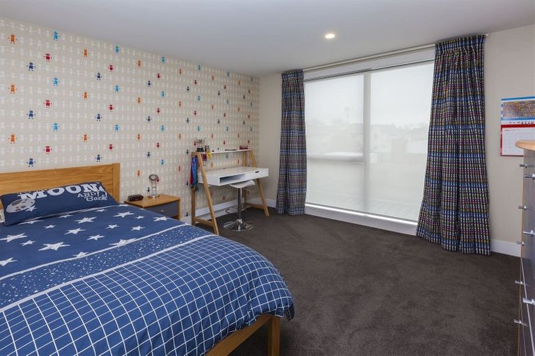 Photo of property in 28 Devonport Lane, St Albans, Christchurch, 8014